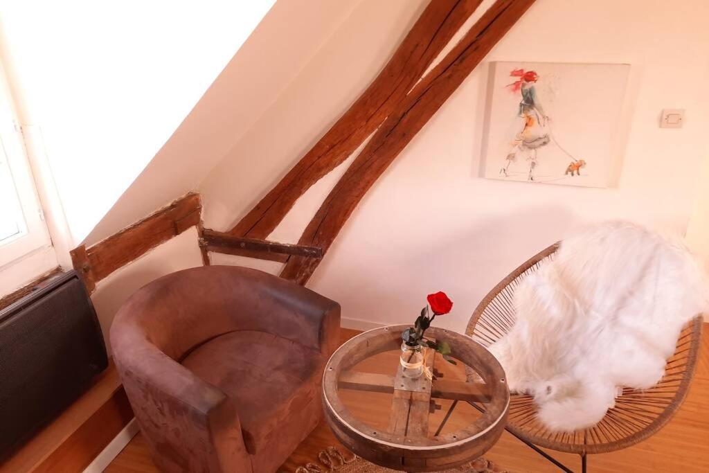 Loft De Charme A 150M De La Cathedrale Apartman Beauvais Kültér fotó